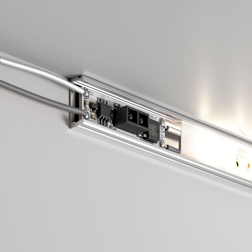 Выключатель с инфракрасным датчиком движения 12/24V 60/120W 95000/01